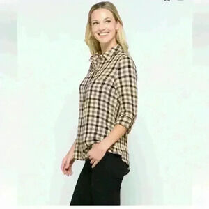 Plaid shirt women’s XL gorpcore hiking layering